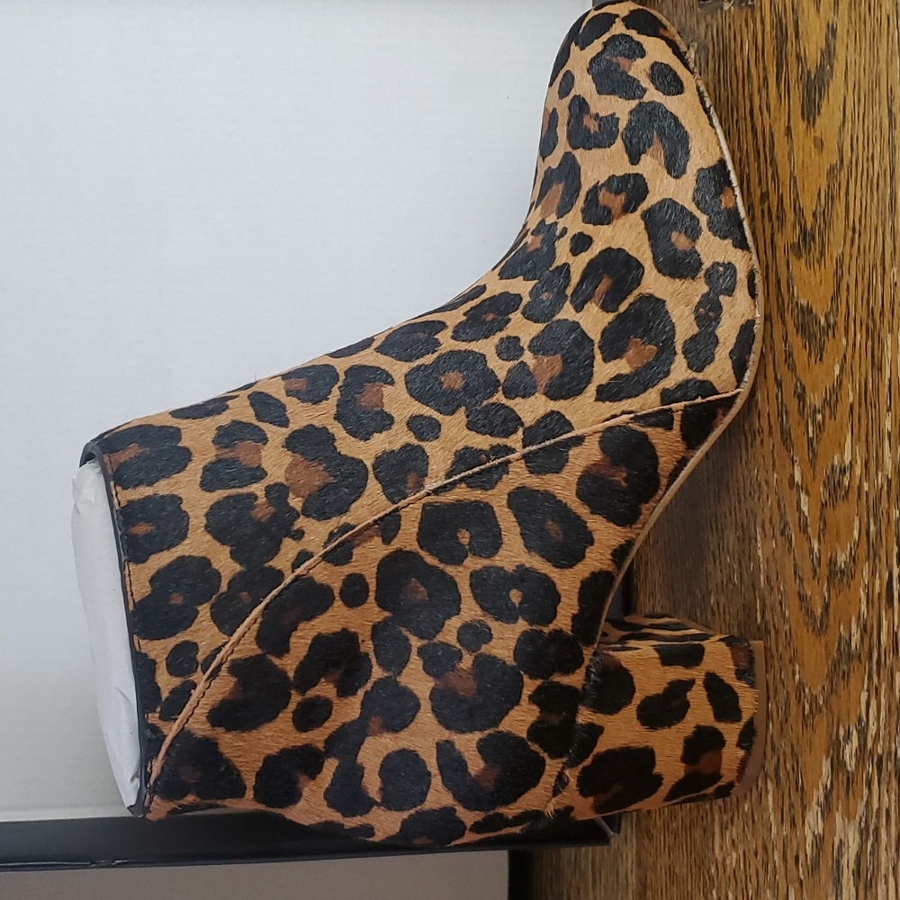 INC Women's Animal print Round Toe Block Heel Zip Up Booties Size 7M